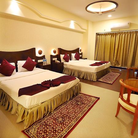 Jalsa Hotel & Banquets,Indore Eksteriør bilde