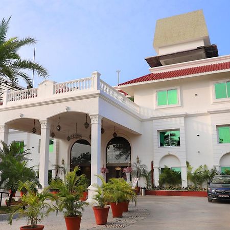 Jalsa Hotel & Banquets,Indore Eksteriør bilde