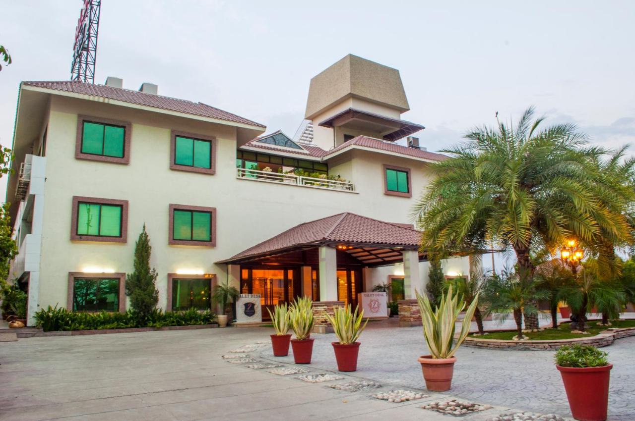 Jalsa Hotel & Banquets,Indore Eksteriør bilde