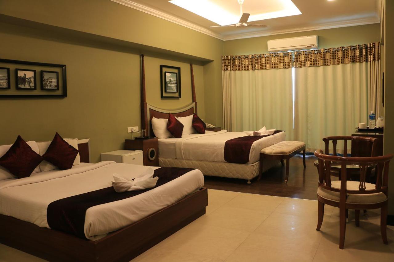 Jalsa Hotel & Banquets,Indore Eksteriør bilde