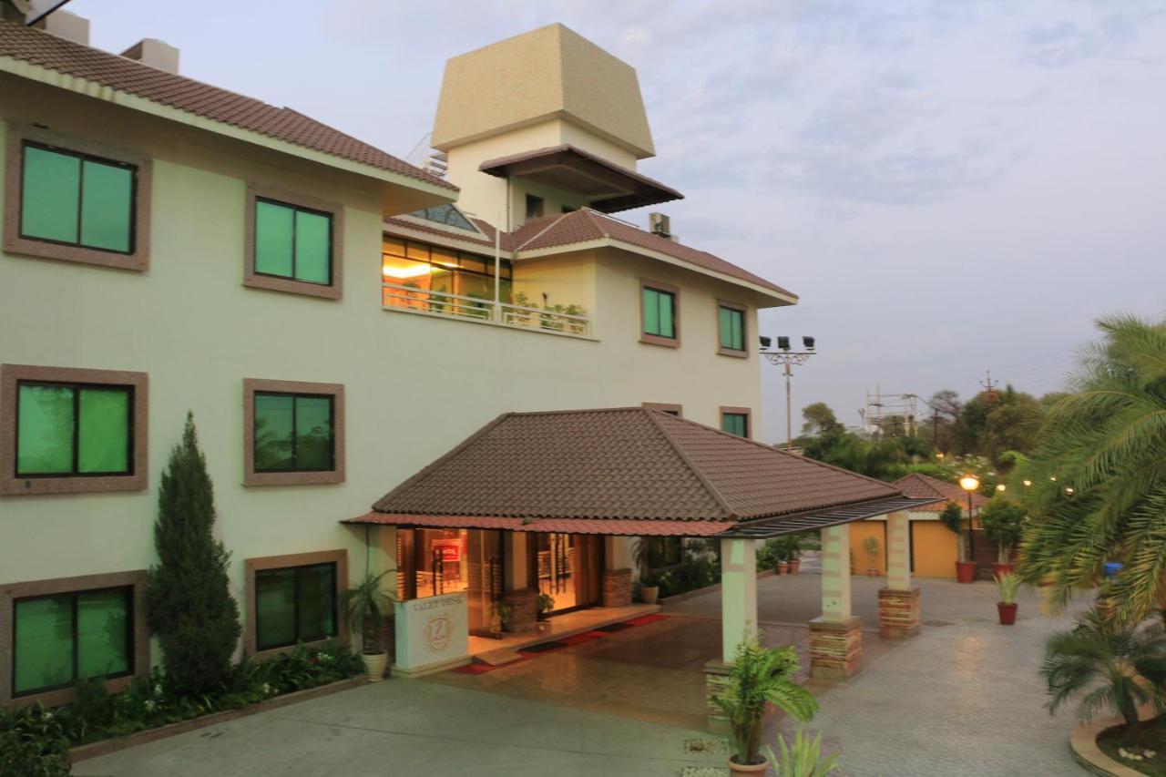 Jalsa Hotel & Banquets,Indore Eksteriør bilde