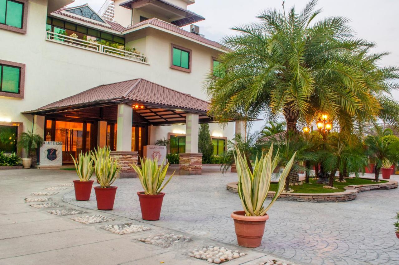 Jalsa Hotel & Banquets,Indore Eksteriør bilde
