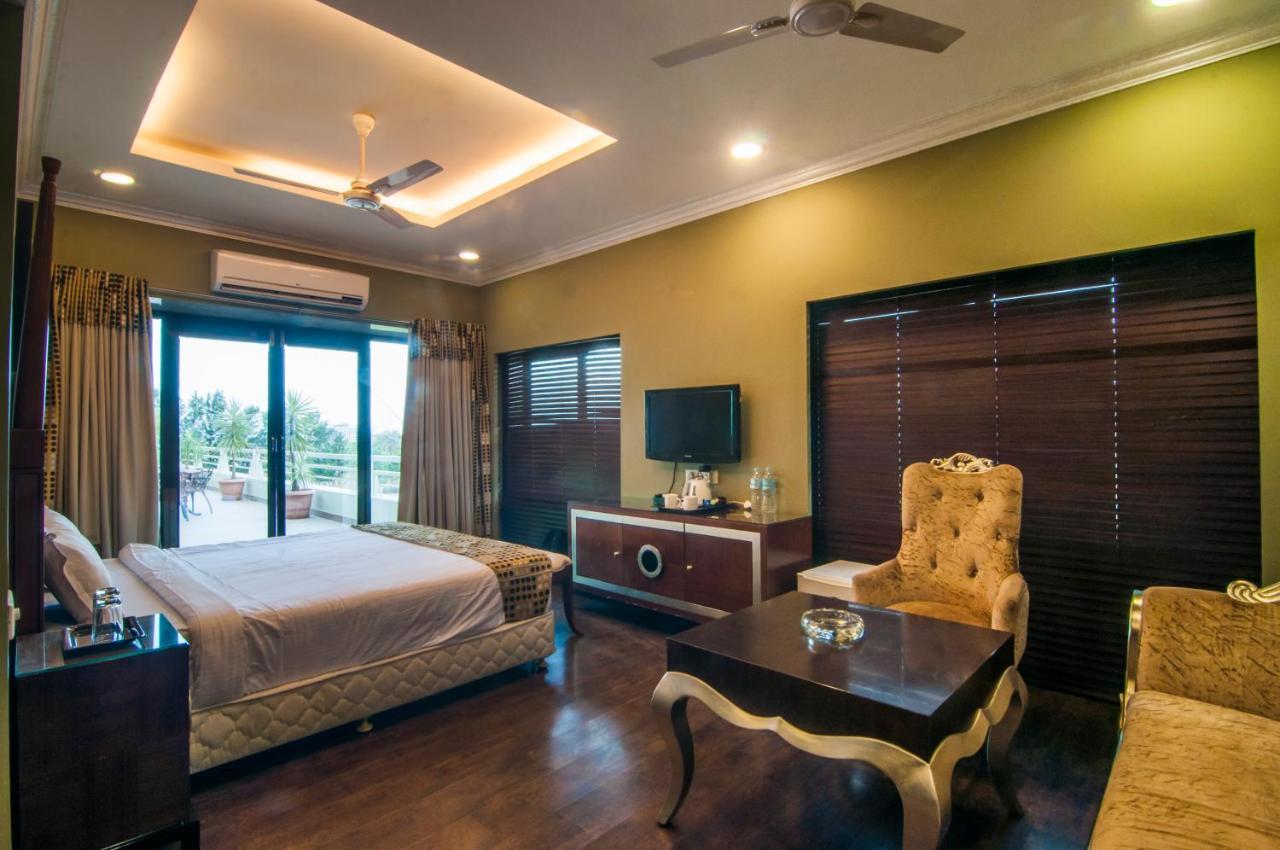Jalsa Hotel & Banquets,Indore Eksteriør bilde
