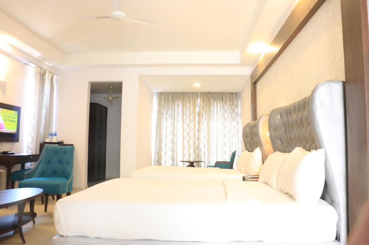 Jalsa Hotel & Banquets,Indore Eksteriør bilde