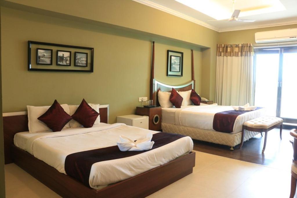 Jalsa Hotel & Banquets,Indore Eksteriør bilde