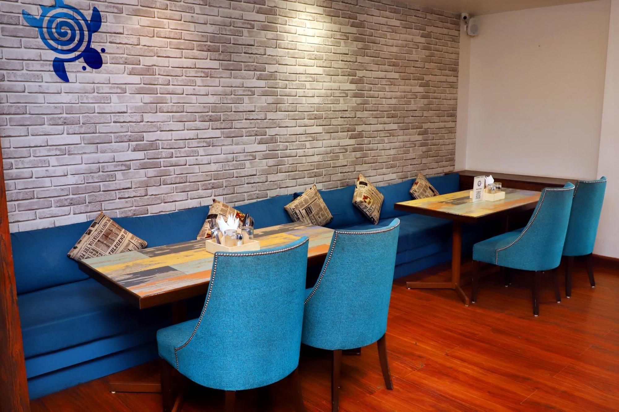 Jalsa Hotel & Banquets,Indore Eksteriør bilde