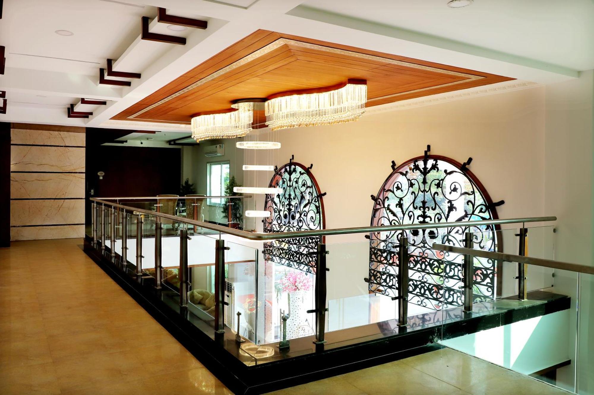 Jalsa Hotel & Banquets,Indore Eksteriør bilde