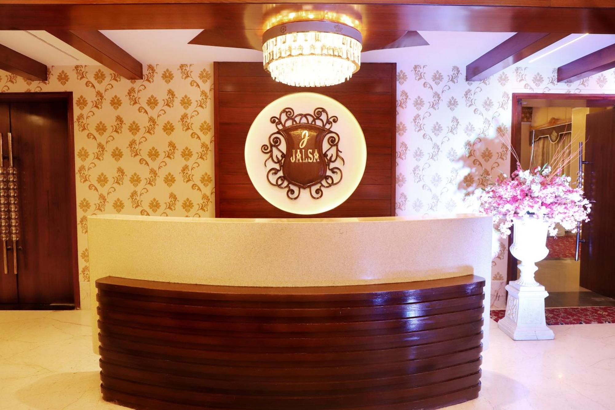 Jalsa Hotel & Banquets,Indore Eksteriør bilde