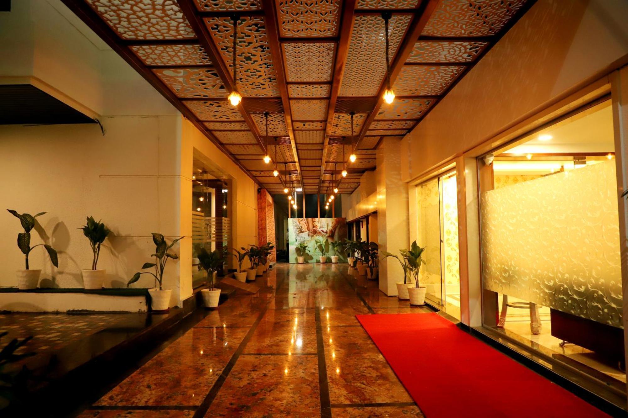 Jalsa Hotel & Banquets,Indore Eksteriør bilde